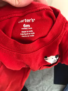 Body rojo MC con camión de bomberos. CARTERS. 6 meses. - comprar online