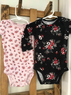 SET- Dos bodys ML floreados. CARTERS. 9 MESES. en internet