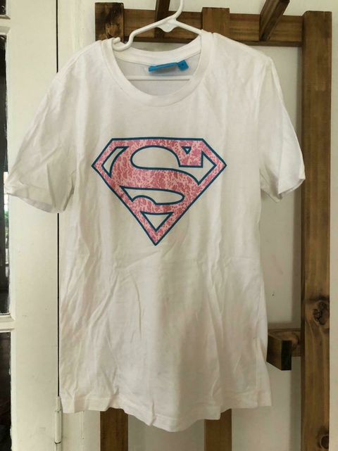 9/10A | Remera MC blanca con estampa Superman. Talle 9/10 años.