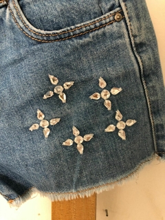 Short azul con apliques plateados. ZARA. Talle 8 años. - comprar online
