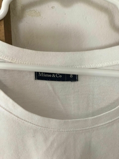 Outlet- Remera blanca Amor. MIMO. Talle 8 años. Manchita. - comprar online