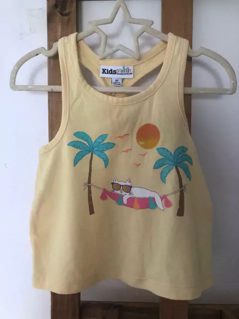 3A | Musculosa amarilla con estampado con brillos. Kids Headquarters. Talle 3 años.