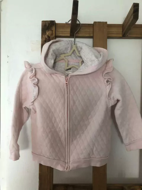 Outlet- Buzo rosa con capucha y cierre. OSHKOSH. 24 meses.