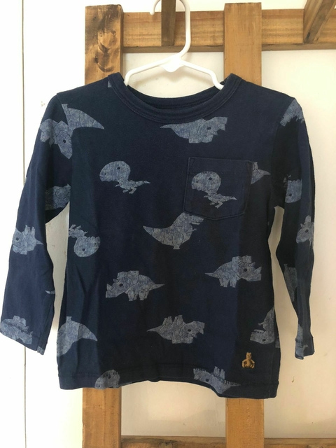 Outlet- Remera ML azul con dinos. GAP. 2 años.