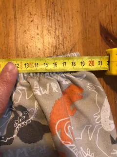 Short de algodón con dinos y elástico. Talle 12 meses. Tiene 19 cm la cintura son estirar. - comprar online