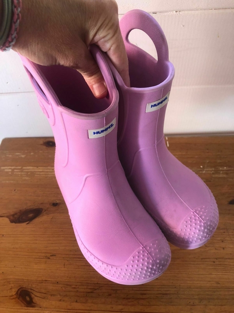 Botas lilas HUMMS. Talle 29. Son muy livianas.