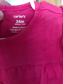 Remera fucisa con volados en manga y perro plateado. CARTERS. 24 meses. - comprar online