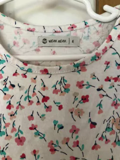 Vestido sin mangas con flores y fondo blanco. Weak Meak. Talle 4 años. - comprar online