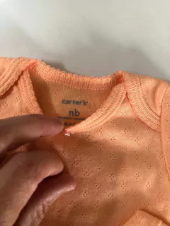 RN | Body MC salmón. CARTERS. Recién nacido. Impecable. en internet