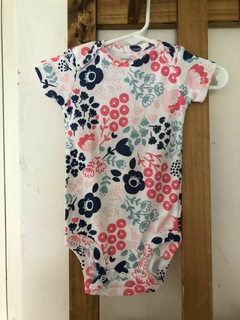 NUEVOS 3M | Dos bodys MC floreado y rosa. CARTERS. 3 meses. en internet