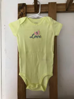 6M | Body amarillo MC con mariposa. CARTERS. 6 meses. Como nuevo. - comprar online