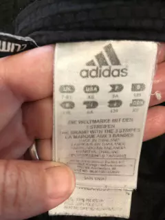 7A | Short deportivo negro. ADIDAS. 7 años. La cintura mide 28 cm sin estirar. - comprar online
