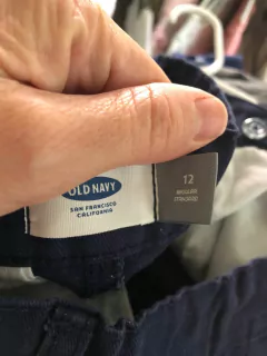 Bermuda azul. OLD NAVY. Talle 12 años. Tiene elástico regulable en la cintura. OLD NAVY. 12 años. en internet