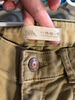 Pantalón beige. ZARA. 11/12 años. - comprar online