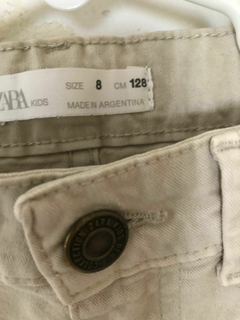 8A | Bermuda gris de jean. Tiene elástico regulable en la cintura. ZARA. Talle 8 años. en internet