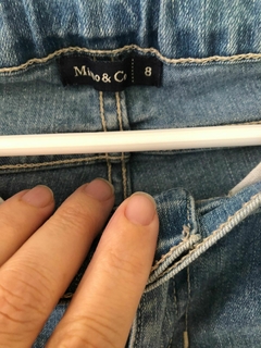 8A | Outlet- Jean azul con aberturas en los tobillos y elástcico regulable en la cintura. MIMO. Talle 8 años. - comprar online