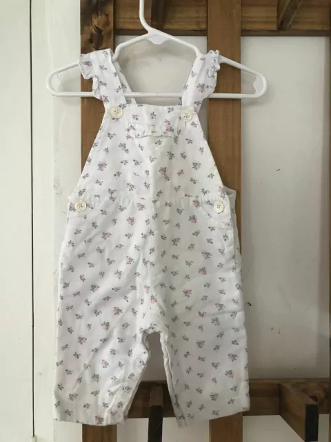 3M | Jardinero blanco con flores. BABY COTTONS. 3 meses.