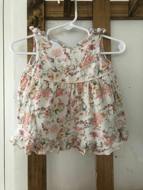 Vestido con flores. ANAVANA. 6 meses.