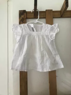 3M | Blusa blanca con estrellitas doradas. Mini MIMO. Talle S. 3 meses. en internet