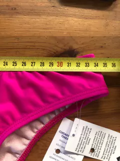 NUEVO- Bikini bombacha tipo vedetina fucsia. La Flor de Lavanda. Talle 3. 34 cm de cintura. - comprar online