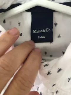 6A | OUTLET- Camisa ML blanca con pinitos. MIMO. Talle 6. Manchita en puño. - comprar online