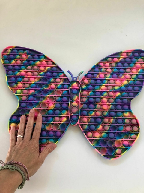 Juguete- Pop it grande mariposa multicolor.