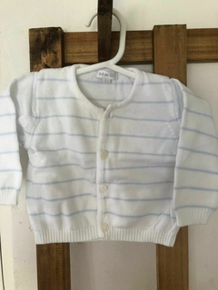 Saco blanco con rayas celestes. NEDI. 6 meses. - comprar online