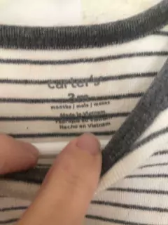 Body ML blanco y gris a rayas. CARTERS. 3 meses. - comprar online