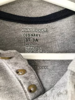 Remera ML gris chomba. OLD NAVY. Talle 3 años. - comprar online