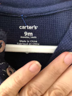 Remera ML azul con leones. y botones. CARTERS. 9 meses. - comprar online