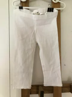 4/5A | Calza blanca de algodón tipo capri. HYM. 4/5 años. - comprar online