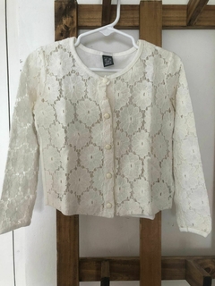 Saquito blanco de encaje y algodón. ZARA. 4/5 años. - Lo Canto • Moda Circular