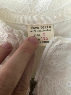 Outlet- Campera con encaje blanca. ZARA. 5 años. - comprar online