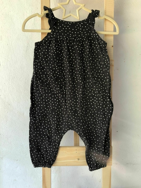 6M | Enterito de algodón negro con lunares blancos. CARTERS. 6 meses.