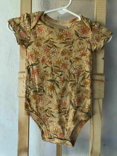 6M | Body MC amarillo con flores. CARTERS. 6 meses. - comprar online