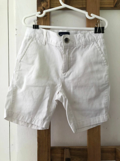 4A | Outlet- Short blanco con elástico regulable en cintura. PLACE. 5 años. Manchita.
