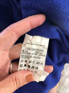 Campera con capucha. BENETTON. 12 meses. en internet