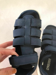 Sandalias azules acolchinadas. GYMBOREE. Talle 10 de niños de USA. Talle 26 de aca. - Lo Canto • Moda Circular
