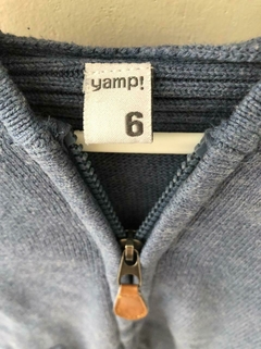 Sweater celeste con cierre y capucha. YAMP. 6 años. en internet