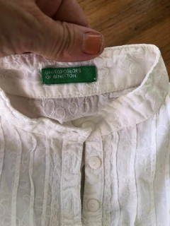 Camisa MC blanca. BENETTON. 3 años. en internet