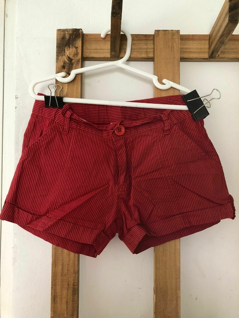 8A | Short rojo con rayitas. CHEEKY. Talle 8 años.