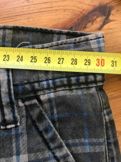 10A | Bermuda a cuadros gris, negra y azul. KEVINGSTON. Talle 10. La cintura de frente mide 30 cm. Ver foto. en internet