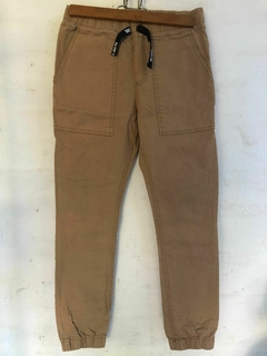 Pantalón beige con elástico y puños. CHEEKY. 10 años. - Lo Canto • Moda Circular
