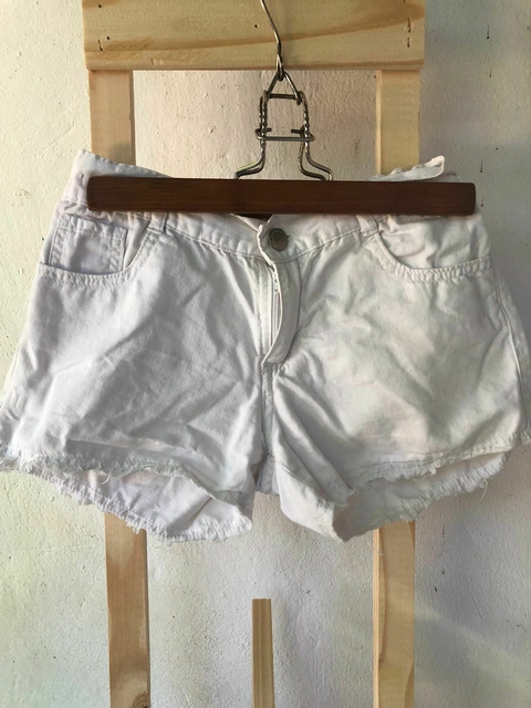 Short blanco. MIMO. Talle 12 años.