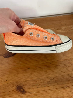 T23 | Zapatillas naranjas fluo. CONVERSE. Talle 23. - comprar online