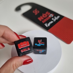 JOGO DE DADO COM AVISO DE PORTA KAMA SUTRA