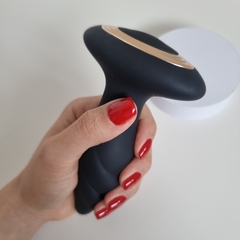 PLUG ANAL COM VIBRAÇÃO E ROTAÇÕES na internet