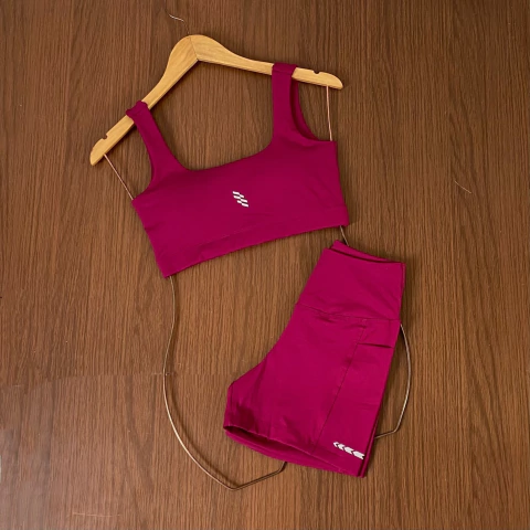 Conjunto Invencible vinho cereja - comprar online