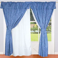 JUEGO DE CORTINAS DOBLES , 2 PAÑOS DE 1,50 X 2,10 MT. C/U. ART. 110