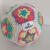 pelota sobre mesa